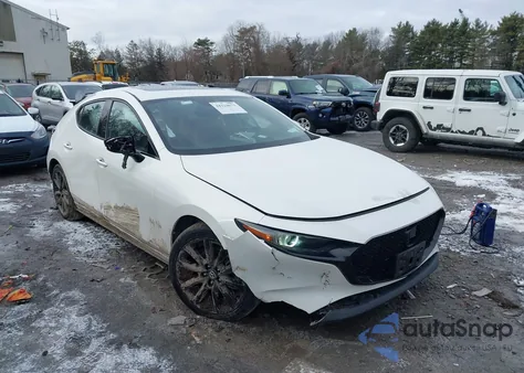 2021 Mazda Mazda3 Premium из США, поврежденный, VIN JM1BPBML8M1330358
